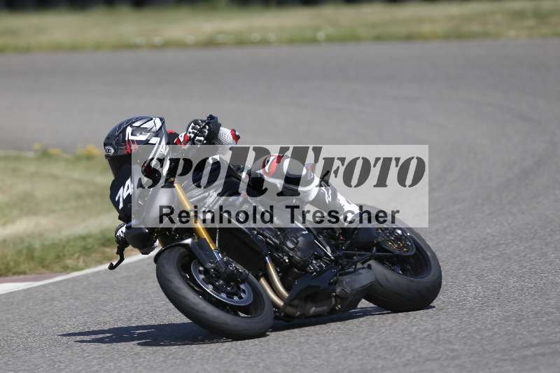 /21 17.06.2026  Ducati Schweiz Track Warmup ADR/Gruppe gelb/74